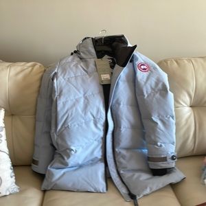 Canada Goose thermal down filled parka  33”length.     True to size XXL